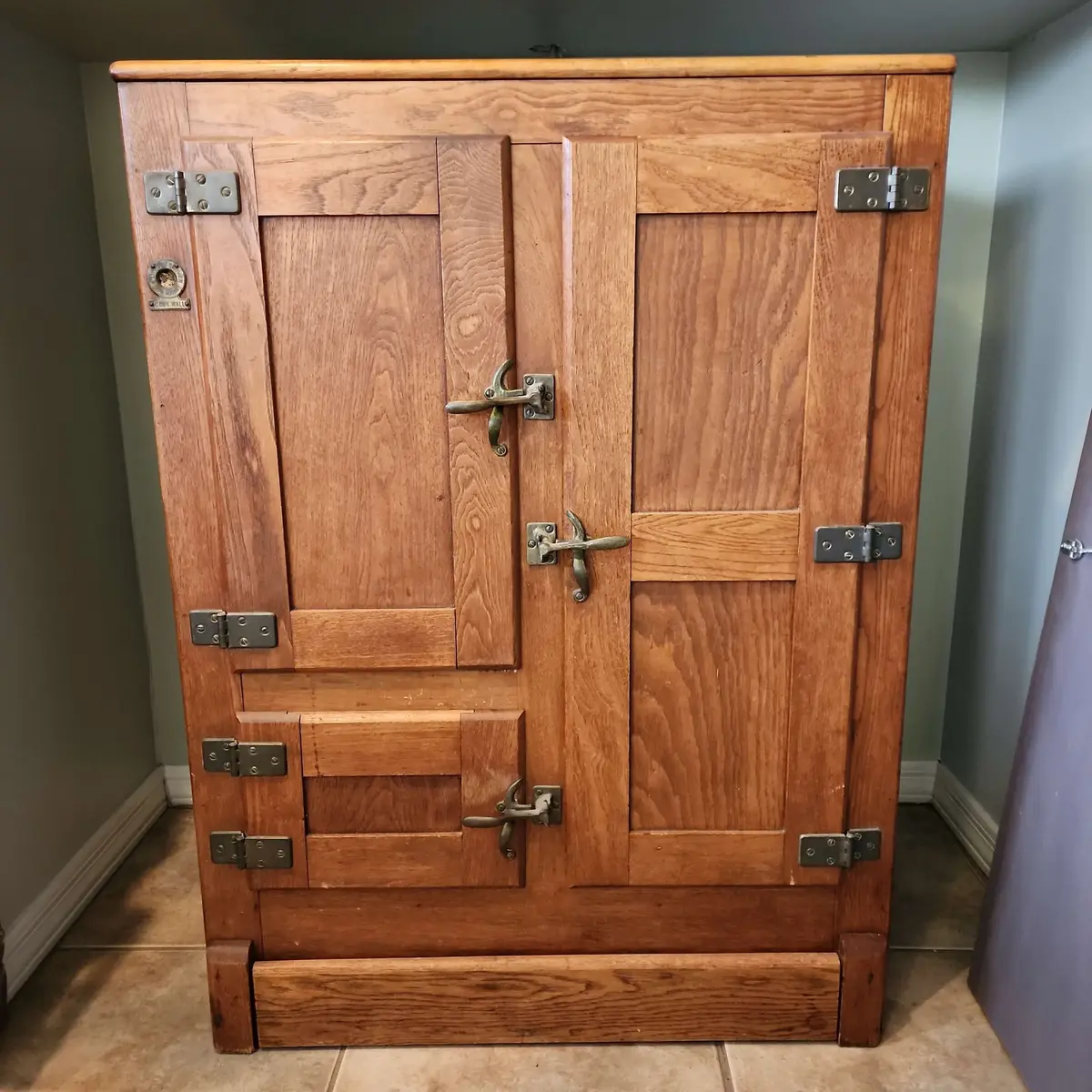 3 Door Antique Oak Ice Box - Metal Lined Ice Chamber, Precursor To The Modern Refrigerator, 44" H 