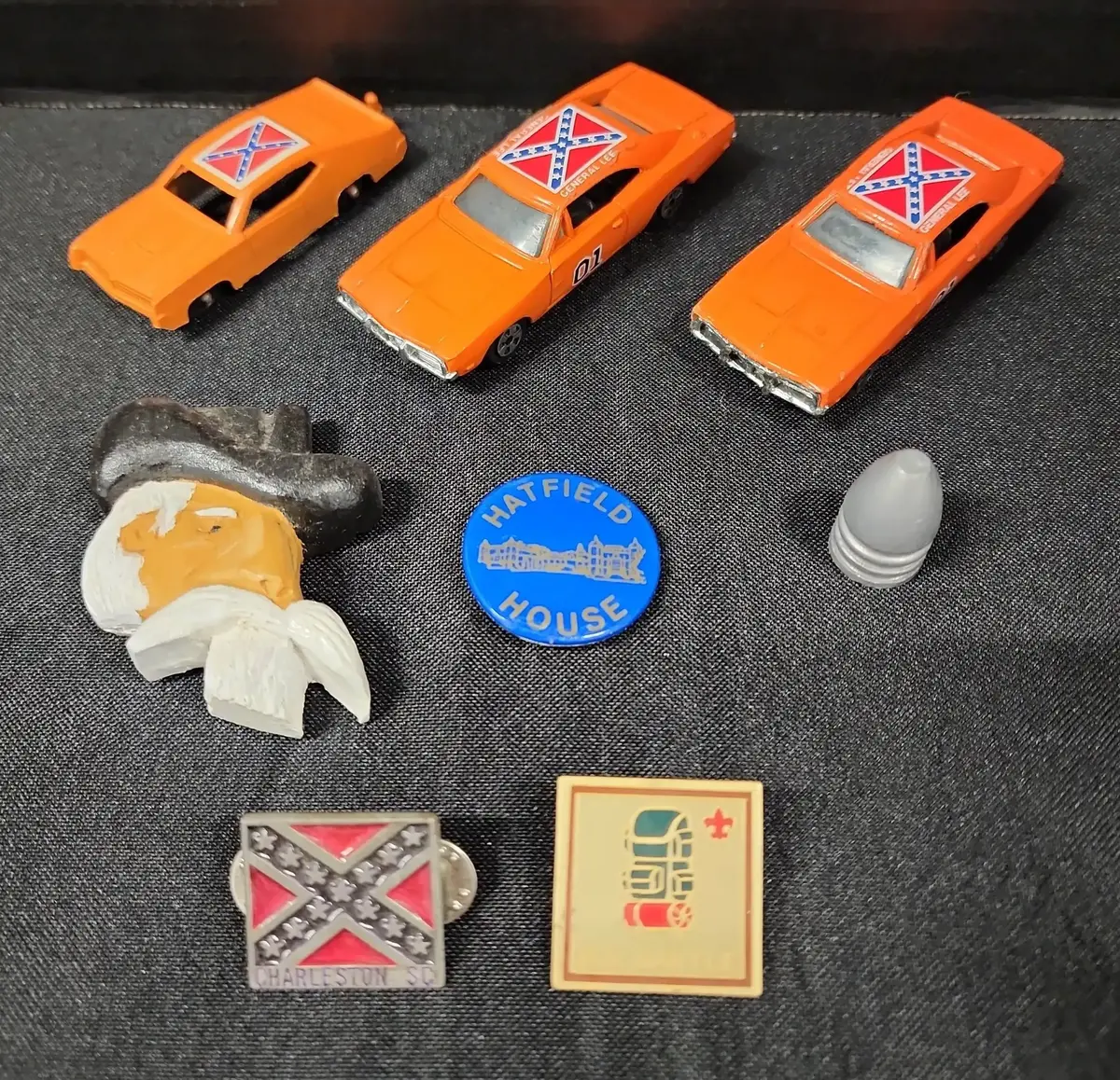 South Vintage - 3 Dukes Of Hazard Diecast Cars, Pins, Buttons, Minnie Ball Replica 
