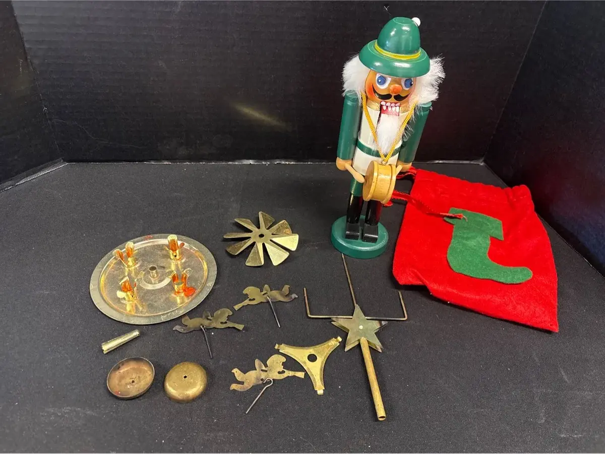 Vintage Christmas - Nutcracker Drummer Boy + Dissembled Angel Chime