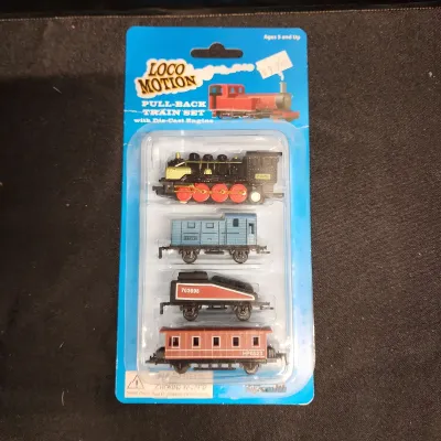 Vtg Toysmith Pull Back Train Set, Diecast Engine, 4 PC Set