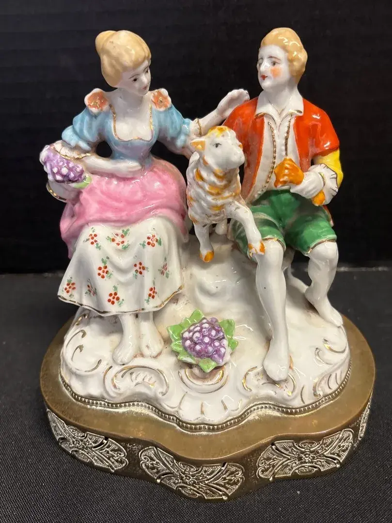 VTG Courting Couple With Lamb Porcelain Figurine - Metal Base, Victorian