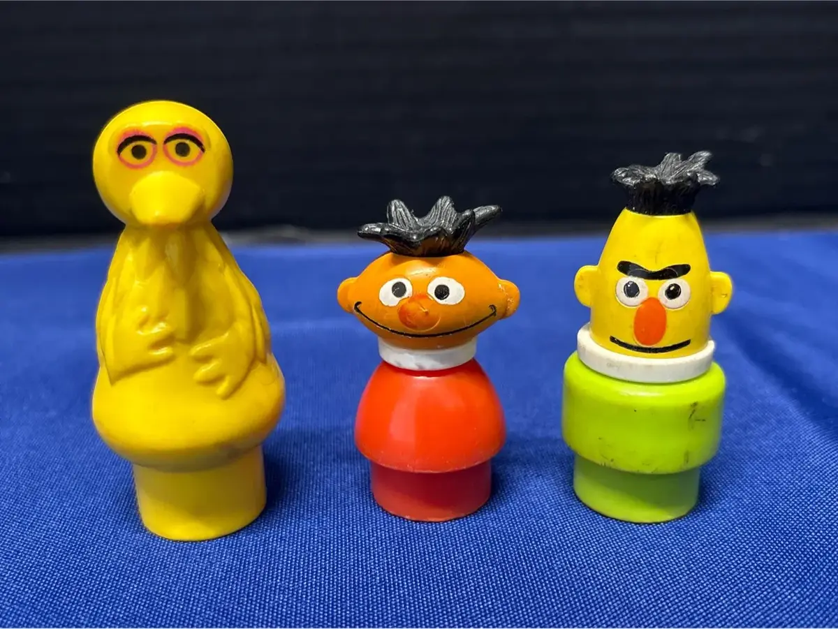 Vintage Fisher Price Sesame Street Little People - Big Bird, Ernie & Bert, Muppets