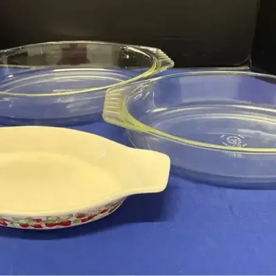 Vintage Glass Casserole Dishes - 2 Pyrex 088 3-Quart Roasters & Action Japan Strawberry Stoneware