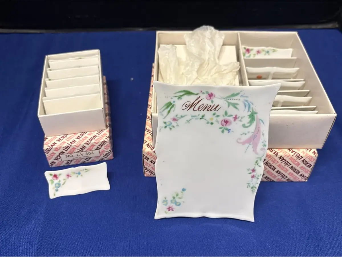 Vintage Lillian Vernon Menu & Name Cards - Porcelain, Original Box