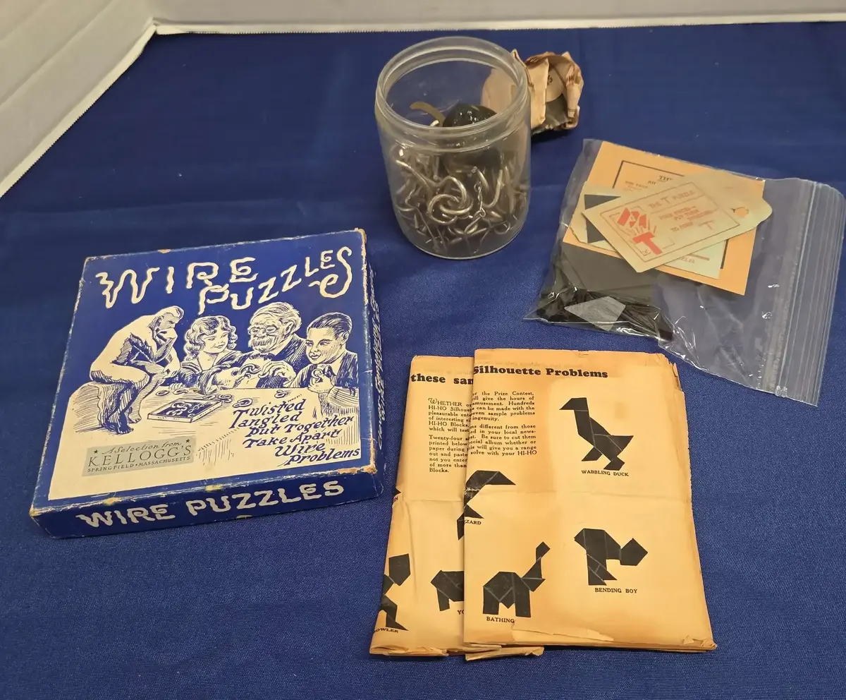 Vintage Puzzles - Wire Puzzles, The T Puzzle