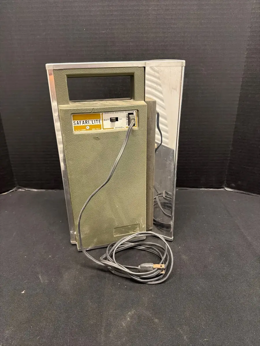 Vintage Burgess Safari Lite Fluorescent Lantern - *Working Portable Camping Light Model 165