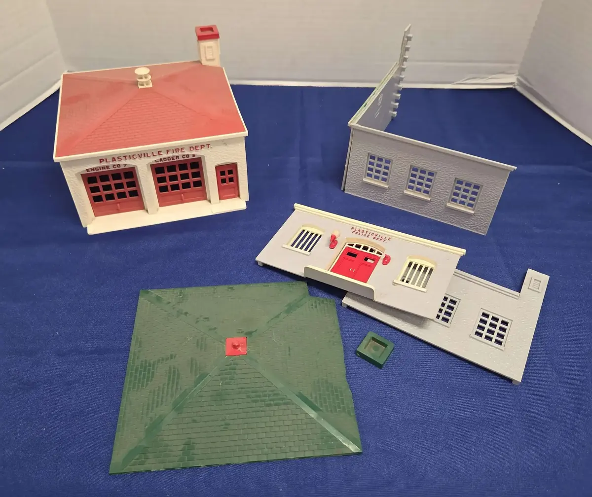 Vintage 1950s Bachmann Plasticville O and S Gauge Model Railroad Building Kits - Fire Department