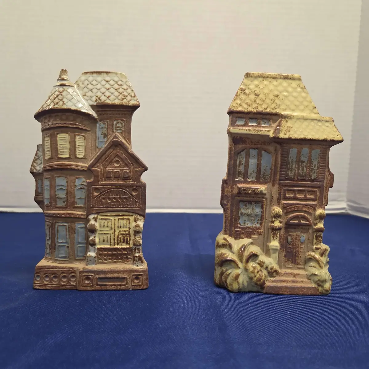 Vintage Counterpoint San Francisco Victorian House Ceramic Wall Pocket Vases