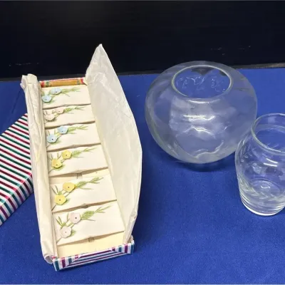 VTG Collectibles - Price Import Ceramic Floral Place Cards, Clear Etched Glass Bud Vase, Globe Vase