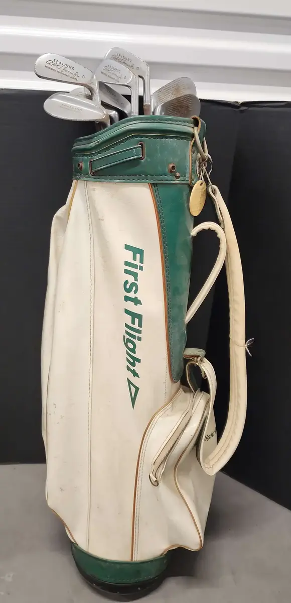 Vintage Spalding Robt T. Jones Jr. Registered Tournament Model Golf Clubs In First Flight Golf Bag