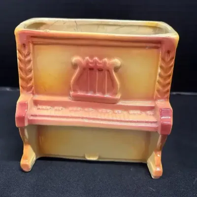 Vintage Shawnee Pottery Upright Piano Planter - USA, 528, Mid-Century, Ceramic