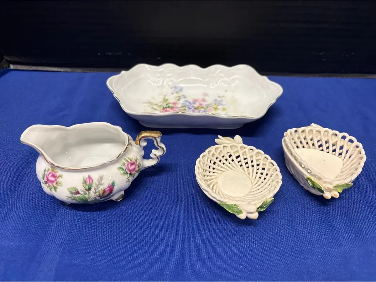 VTG Porcelain Collectibles - Creamer, Scalloped Tray, Trinket Baskets, Floral