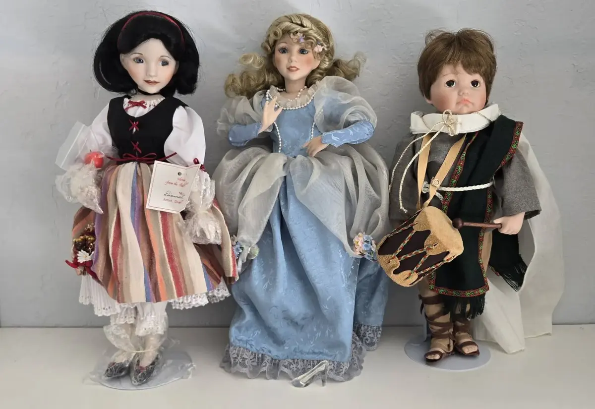 Collection Of 3 Vintage /collectible Porcelain Dolls - Costumed Figures