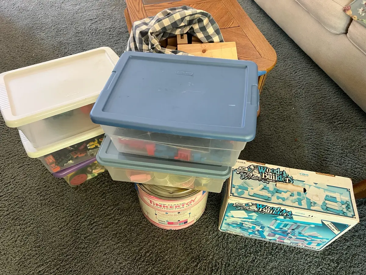 Assorted Boxes Of Children’s Toys & Building Kits
