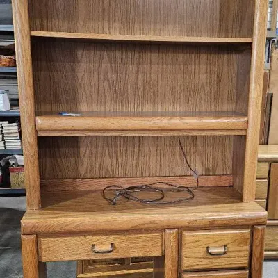 Broyhill Student Office Desk
