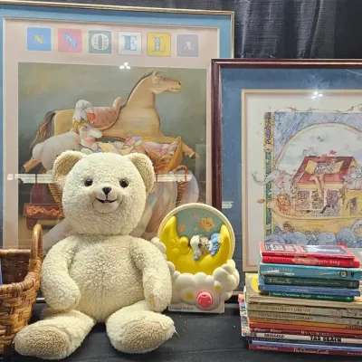 Childrens Books, Noahs Arc And More
