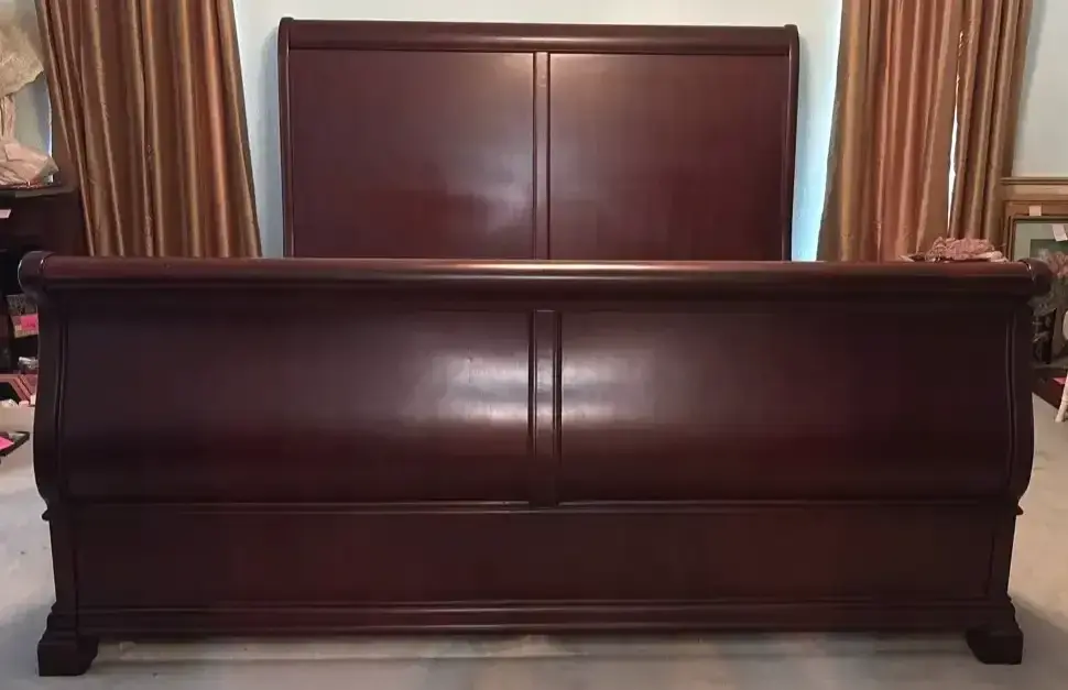 Beautiful Sleigh Bed 