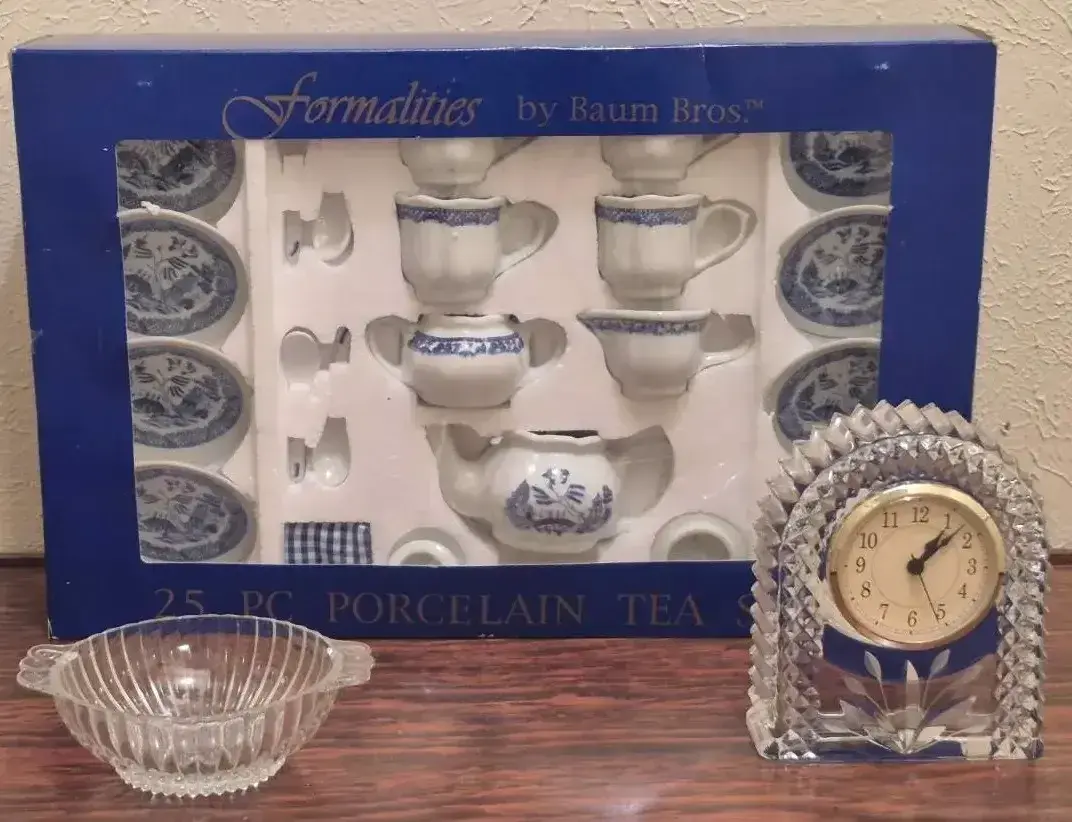 Formalities By Baum Bros Miniature 25 Piece Porcelain Tea Set W/ Vintage Heavy Faceted Glass Quartz 