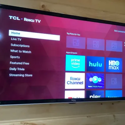 32” Roku SmartTV