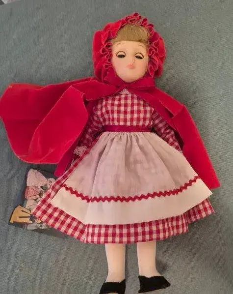 Vintage Effanbee Little Red Riding Hood Doll In Original Box