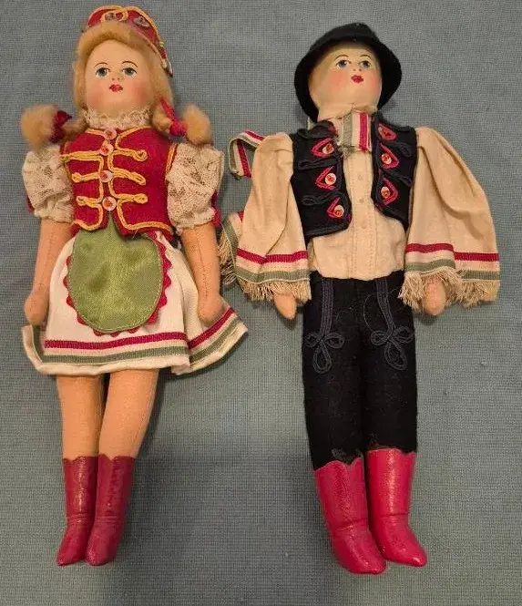 Vintage European Souvenir Dolls In Regional Costumes 