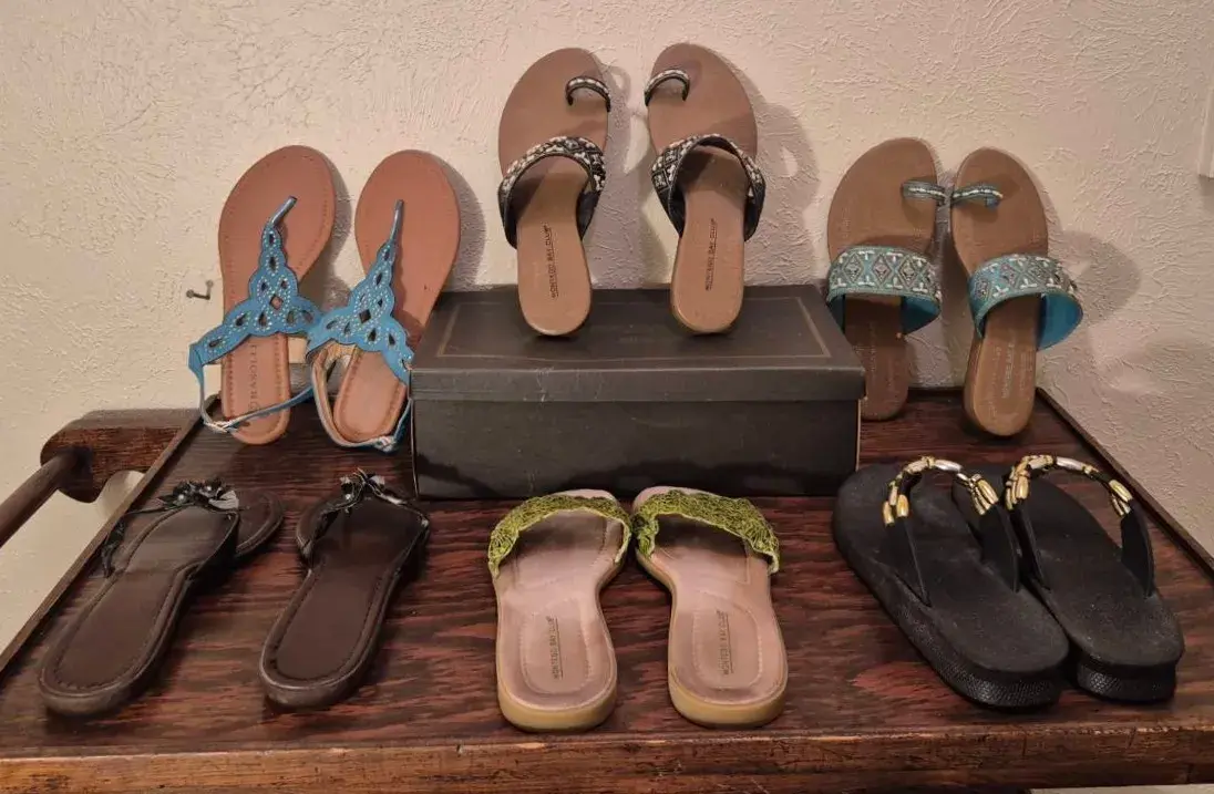 Women's Montego Bay Club Sandals Assortment Sizes 7
