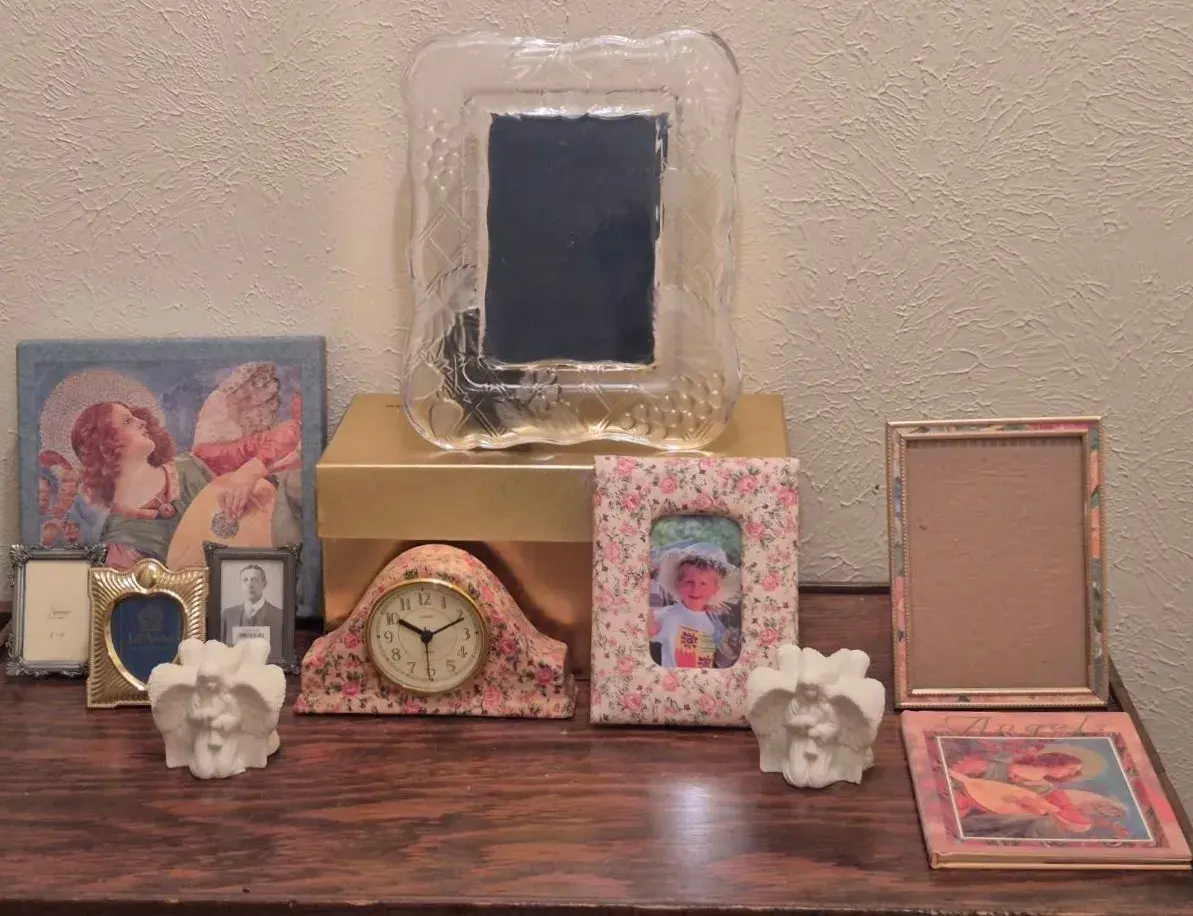 Vintage Heavy Clear & Frosted Glass Picture Frame w Picture Frame & Angels Assortment 