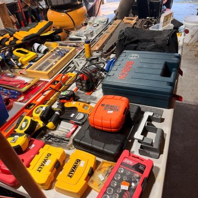 Estate sale photo