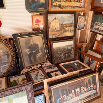 Estate sale photo