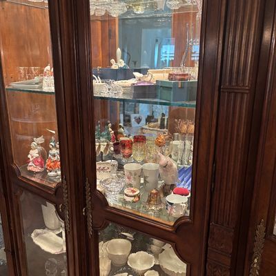 Fine crystal and figures 