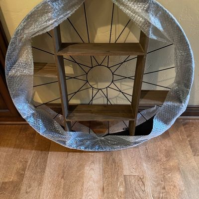Brand new round wall decor 