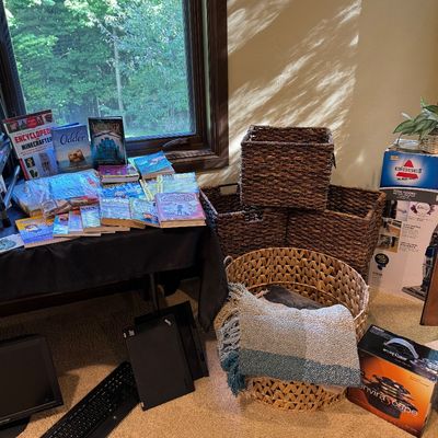 Storage baskets 