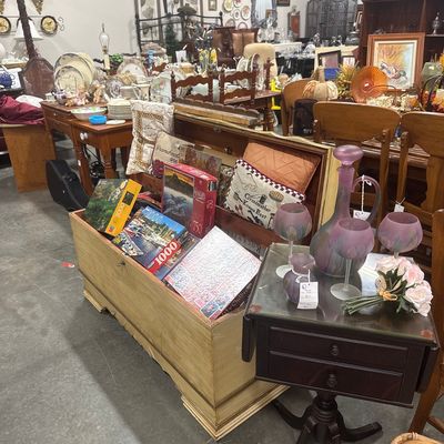 Lane Cedar Chest (Hope Chest)