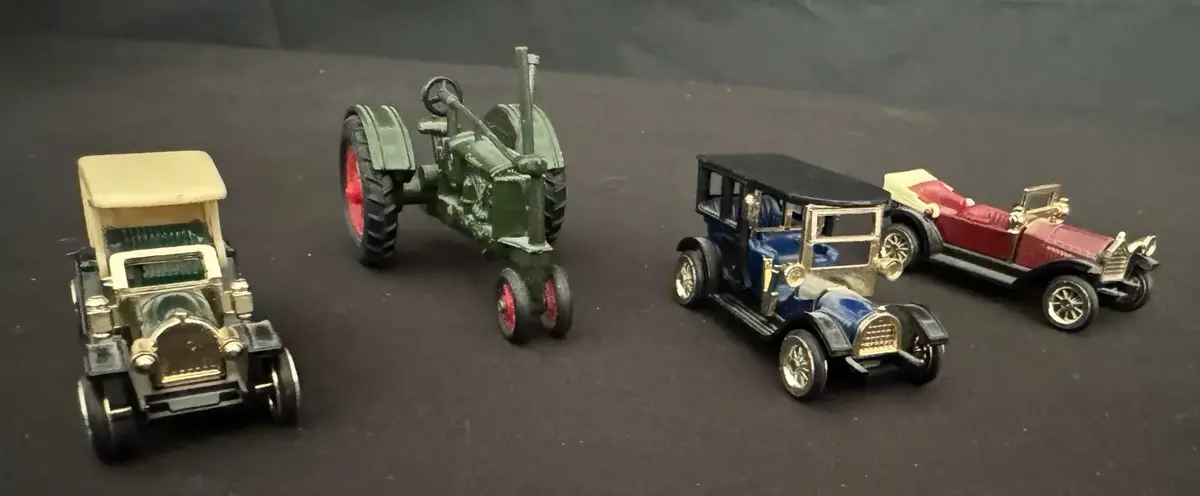 LCJ017 - Vintage Diecast Automobiles And Tractor