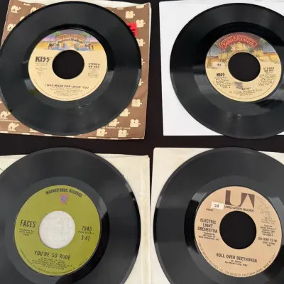 LCJ036 - 1970’s Hard Rock 45 RPM Vinyls: Kiss/Faces/ELO