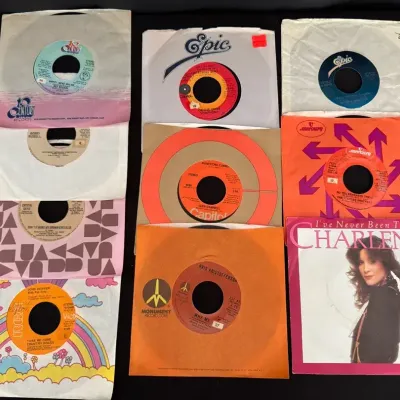 LCJ041 - Country/Country Pop Vintage 45S: J Denver Statler Brothers, Charlie Daniels Band/G Campbell