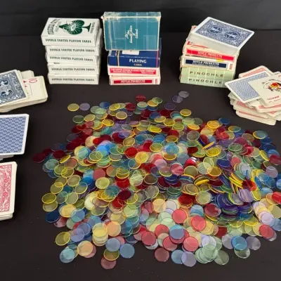 LCJ075 - Vintage Playing Card And Poker Chip Collection: Hoyle/Pinochle/more