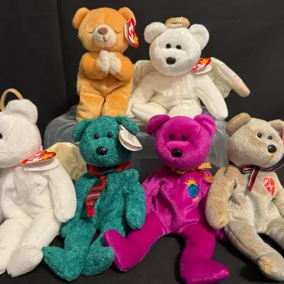 LCJ068 - TY Beanie Babies Bears: Millennium/Halo/Holiday/More. Original Hang/Tush Tags.