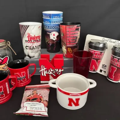 LCJ049 - Nebraska Cornhuskers Fan Lot: Mugs/Tumblers/Mason Jar/More