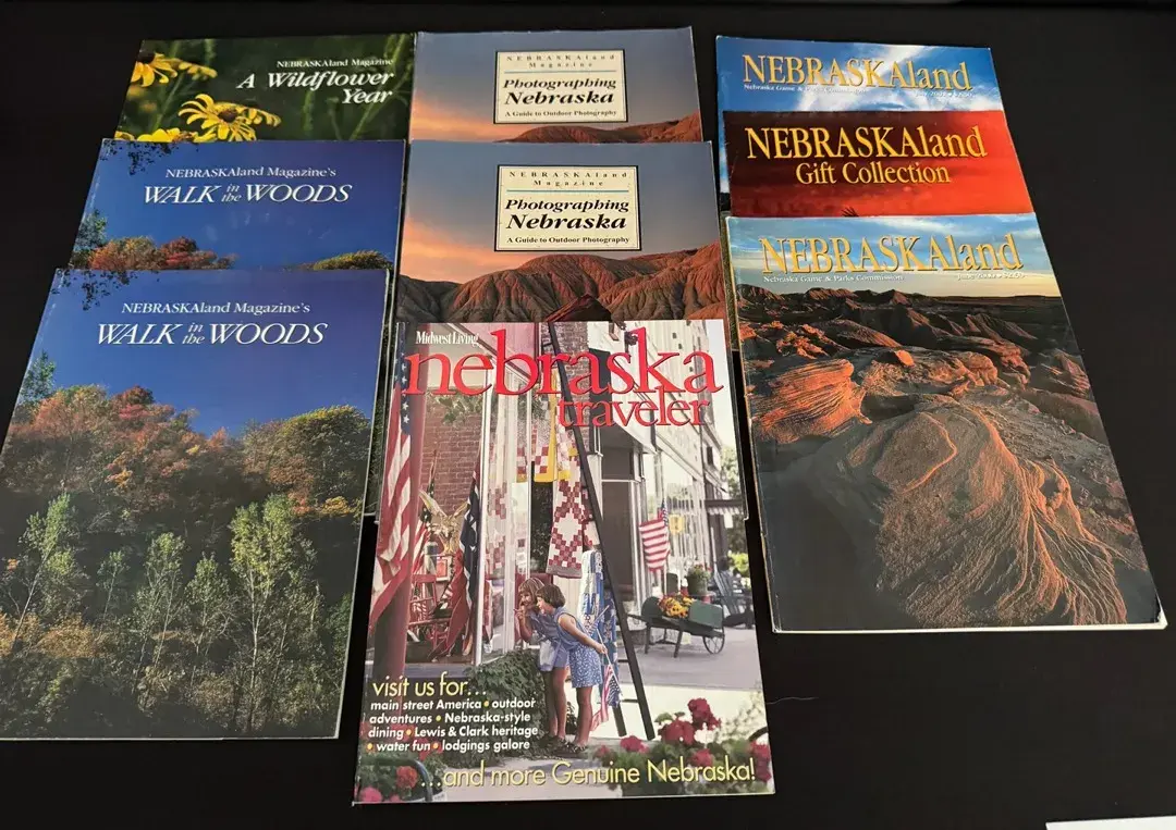 LCJ010 - Nebraska Land Magazines/Travel Guide Guides/Photography Magazines