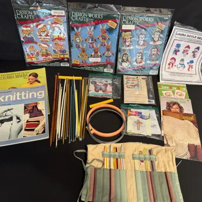 LCJ091 - Vintage Needlecraft And Knitting Lot: Design Works Christmas Kits/Needles/Patterns/Hoops