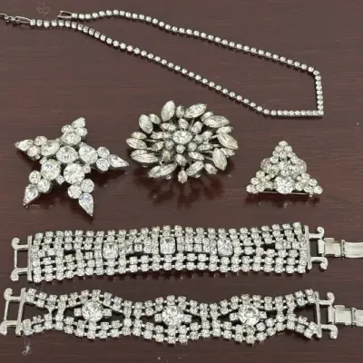 Sale Photo Thumbnail #274