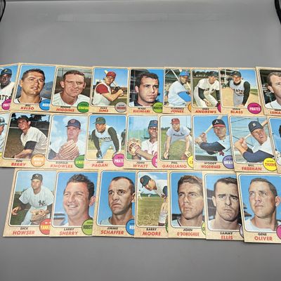 (25) 1968 Topps Baseball Cards - Varying Conditions