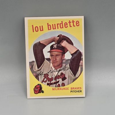 1959 Topps Lou Burdette #440 Sharp