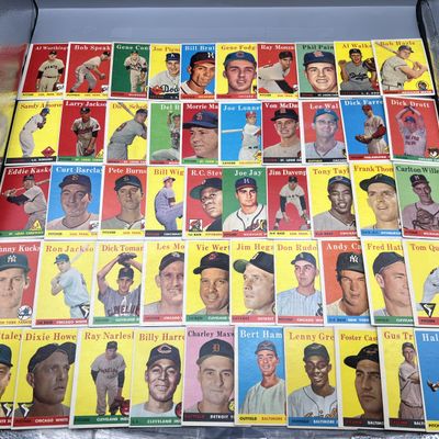 (50) 1958 Topps Baseball Cards - Varying Conditions