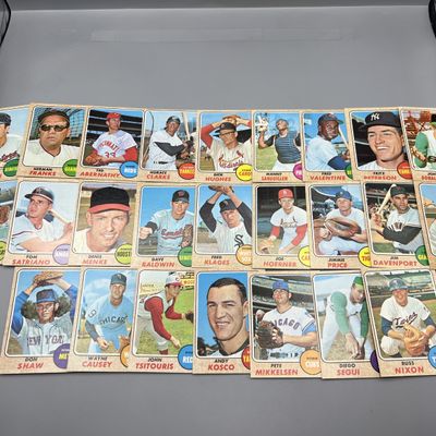 (25) 1968 Topps Baseball Cards - Varying Conditions