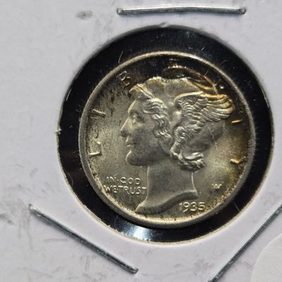 Sale Photo Thumbnail #306: 1935 Mercury 90% Silver Dime - Full Split Bands