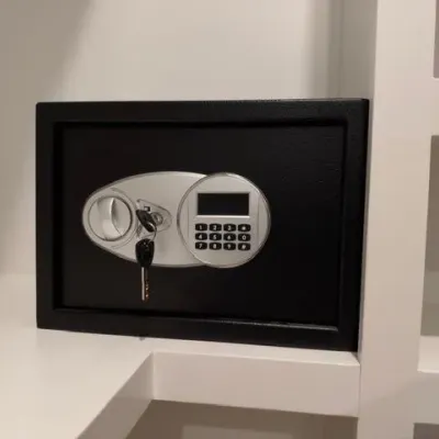 Digital keypad security safe with keys