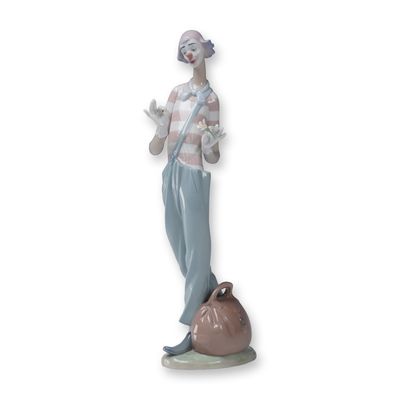 Sale Photo Thumbnail #54: Lladro Porcelain Figurine, Clown in Love 1006997