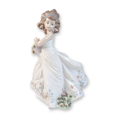 Sale Photo Thumbnail #222: Lladro Porcelain Figurine, Floral Path 01006646